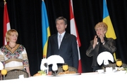 Thumb_20_yushchkenko_in_toronto_2008_173