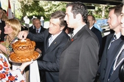 Thumb_20_yushchkenko_in_toronto_2008_125